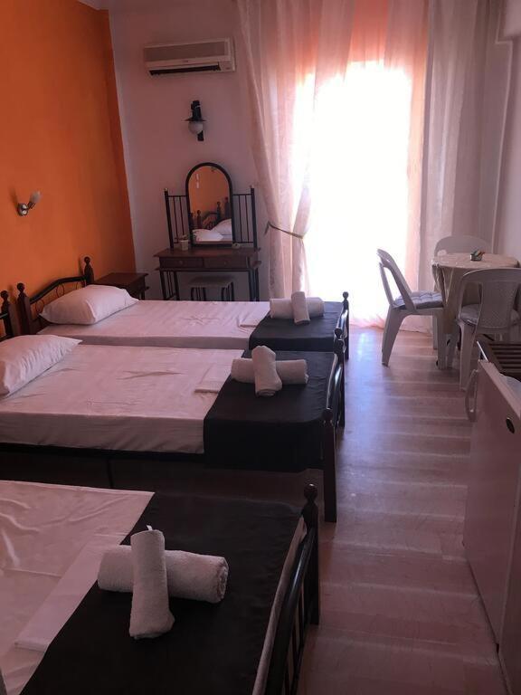 Angela - Zoi Rooms 斯基亚索斯镇 外观 照片