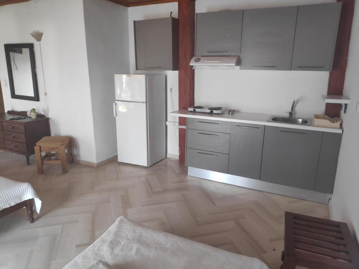 Angela - Zoi Rooms 斯基亚索斯镇 外观 照片
