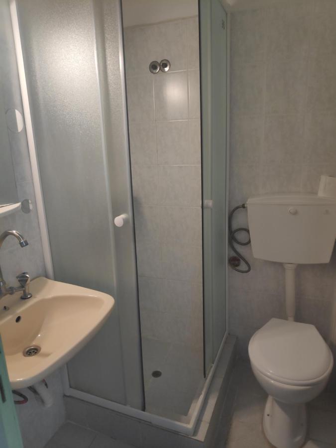 Angela - Zoi Rooms 斯基亚索斯镇 外观 照片