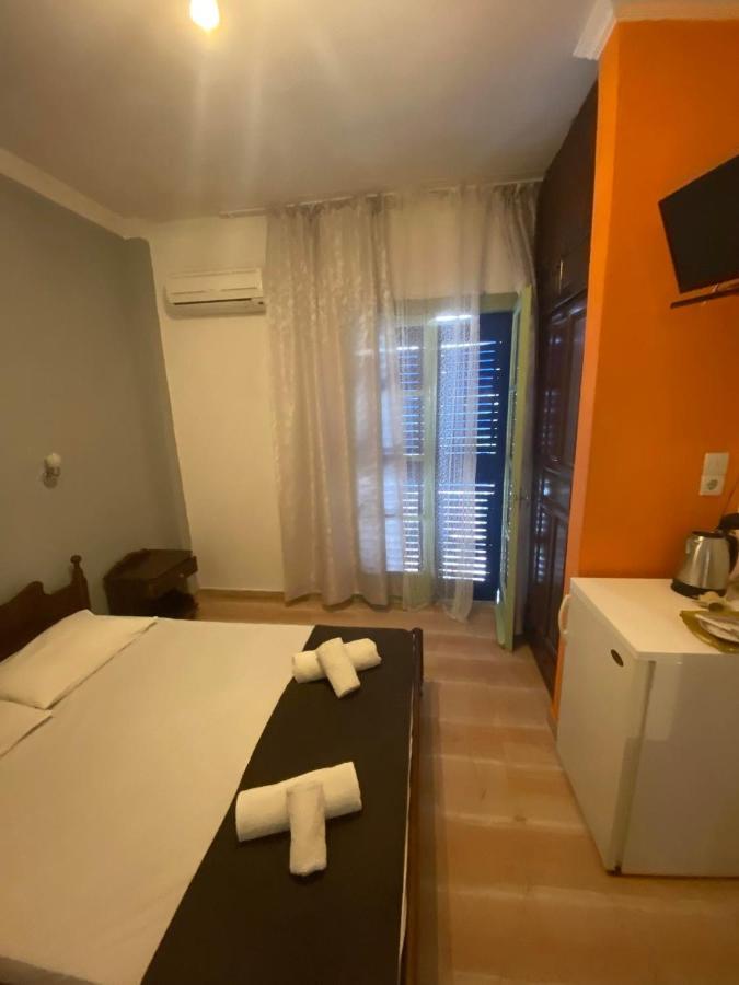 Angela - Zoi Rooms 斯基亚索斯镇 外观 照片