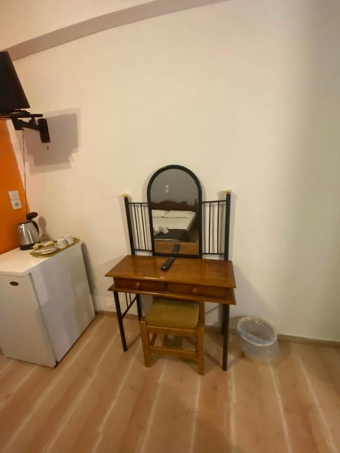 Angela - Zoi Rooms 斯基亚索斯镇 外观 照片