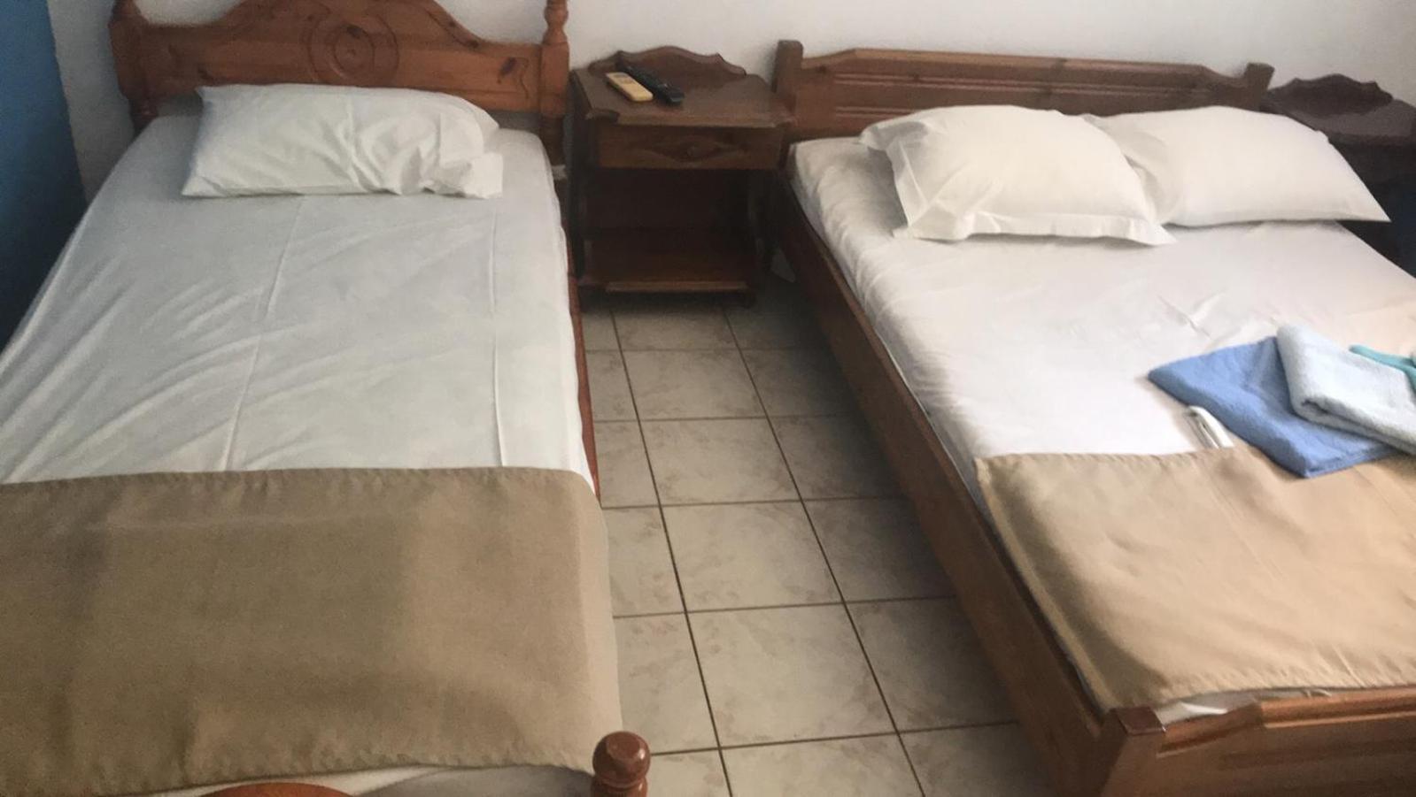 Angela - Zoi Rooms 斯基亚索斯镇 客房 照片